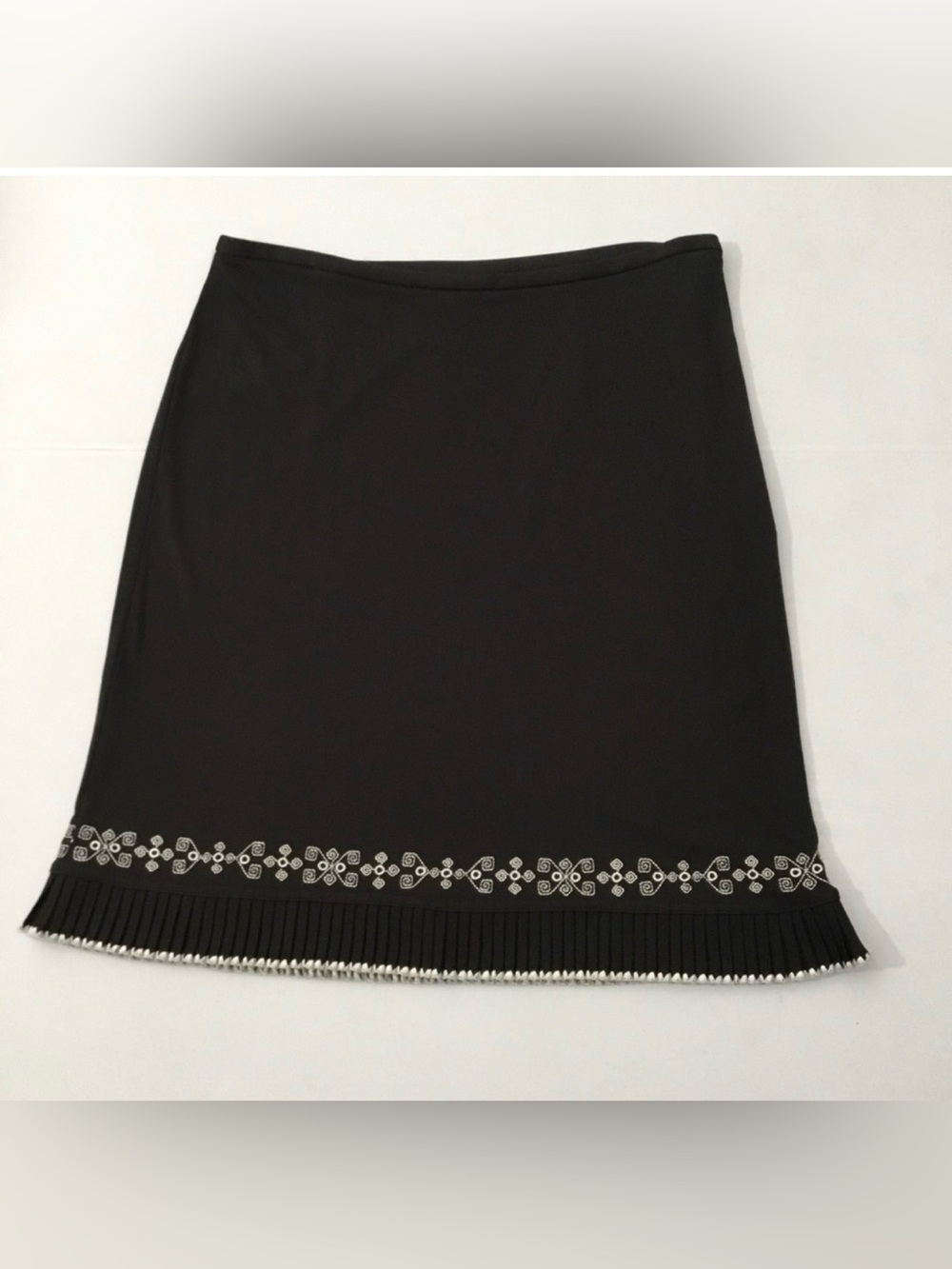 Ann Taylor Petites Embroidered Pleated Skirt